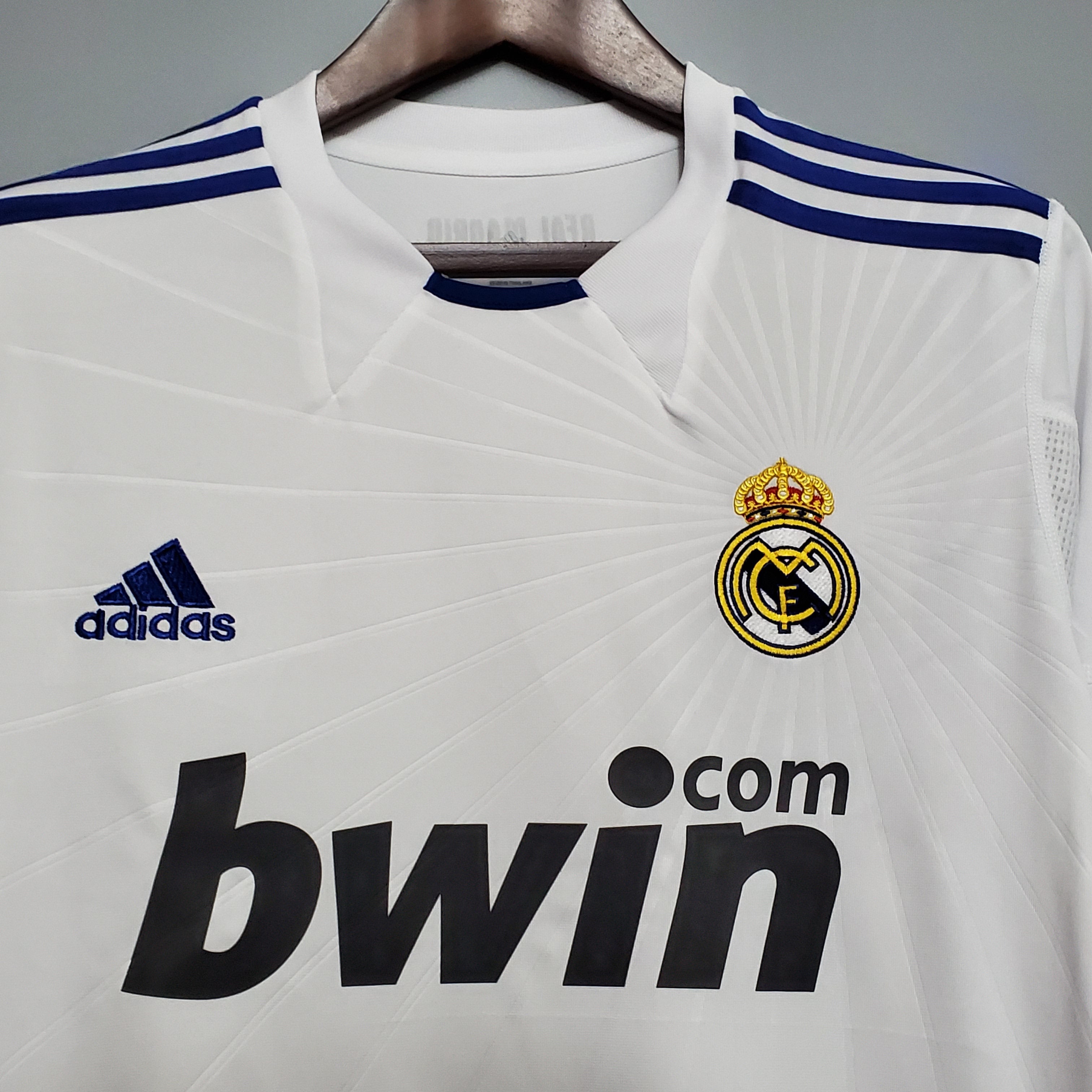 2010/2011 Real Madrid home retro long sleeve jersey