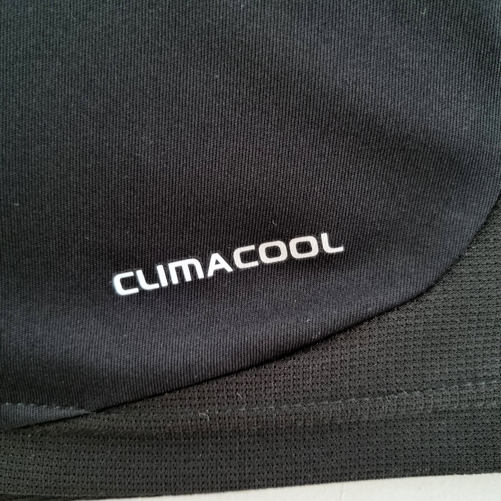 2009/2010 Real Madrid retro jersey