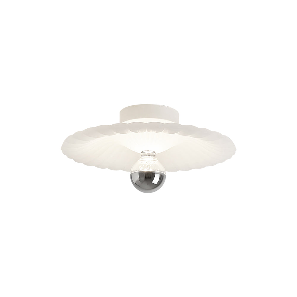 LuxePleat - Ceiling Lamp with Detailed Folds and Cozy Glow