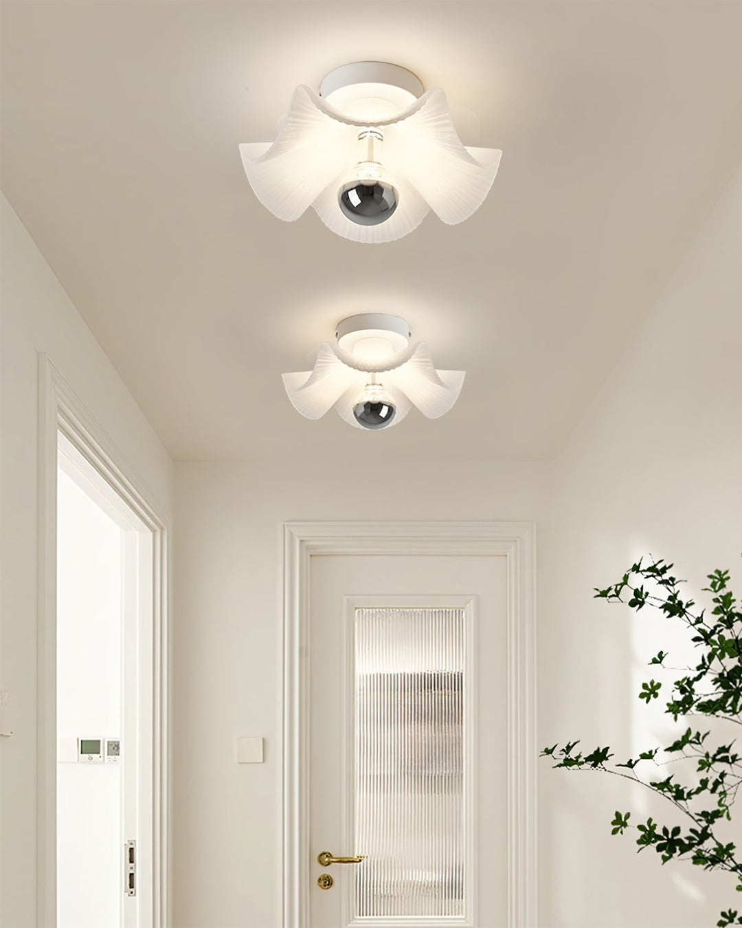 LuxePleat - Ceiling Lamp with Detailed Folds and Cozy Glow
