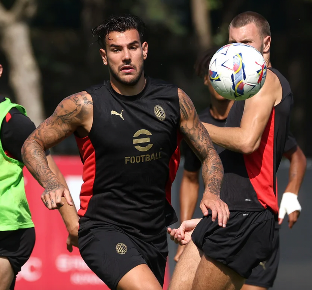 AC Milan Sleeveless Training set 2025