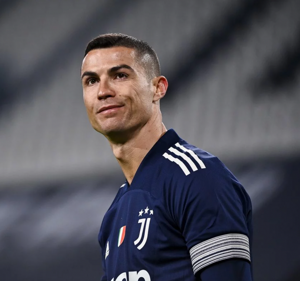 20/21 Juventus away kit