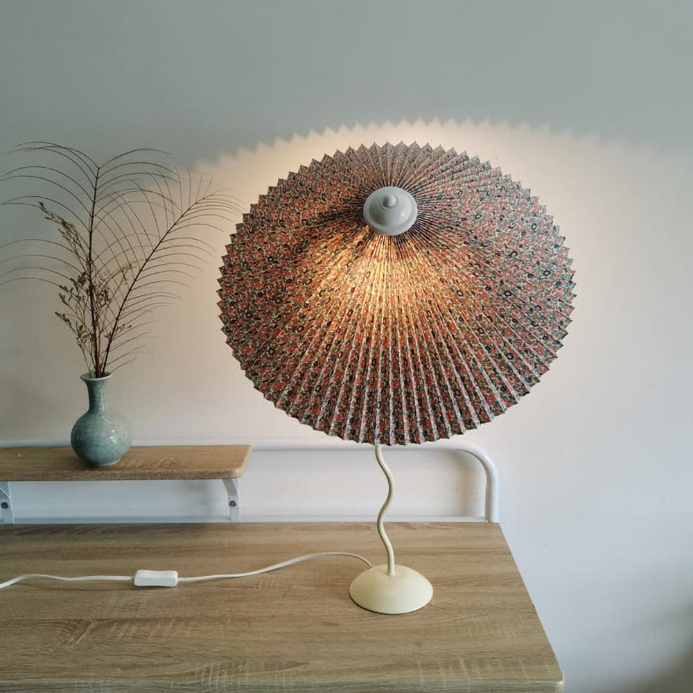 LuxePleat - Elegant Table Lamp with a Textured Pleated Shade
