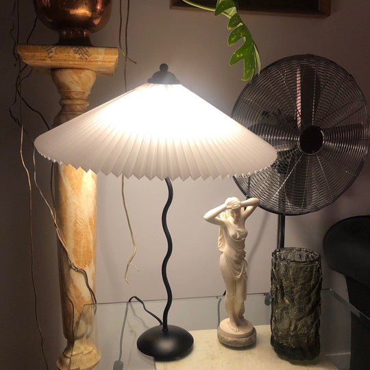 LuxePleat - Elegant Table Lamp with a Textured Pleated Shade