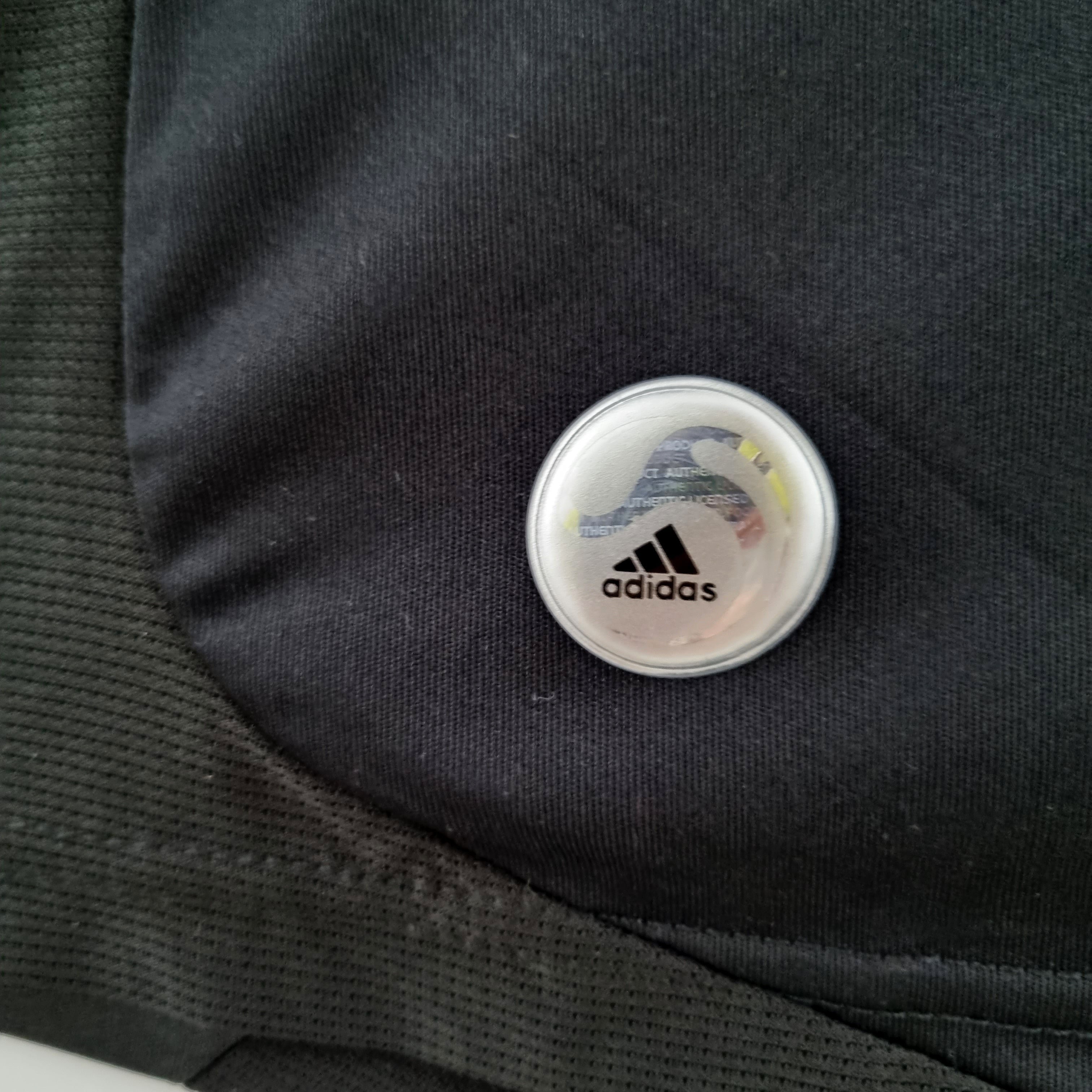 2009/2010 Real Madrid retro jersey