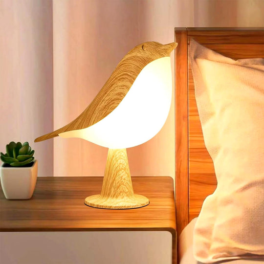 Chic Wooden Bird Table Lamp